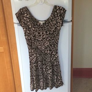 Comfy Casual Dress Cream & Black Aztec Print